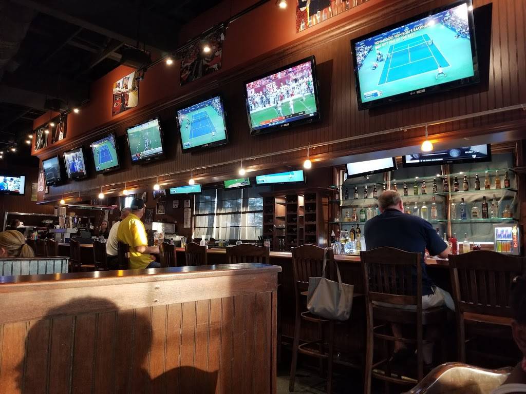 Baumhowers Victory Grille | restaurant | 2353 Bent Creek Rd, Auburn, AL 36830, USA | 3342464180 OR +1 334-246-4180