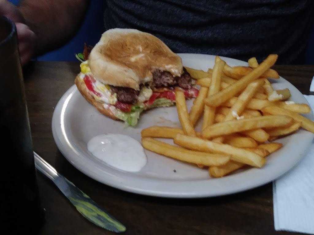 Marys Place | restaurant | 5035 SE Abshier Blvd # C, Belleview, FL 34420, USA | 3522457600 OR +1 352-245-7600