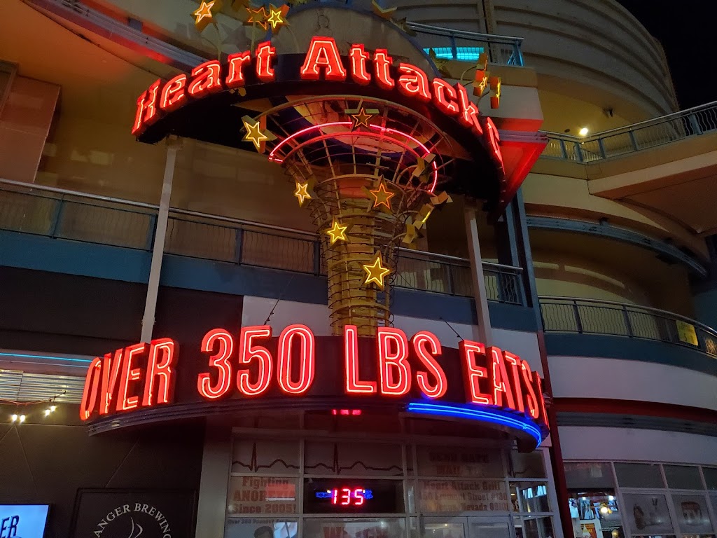 Mickie Finnz Fish House & Bar | restaurant | 425 E Fremont St, Las Vegas, NV 89101, USA | 7023824204 OR +1 702-382-4204