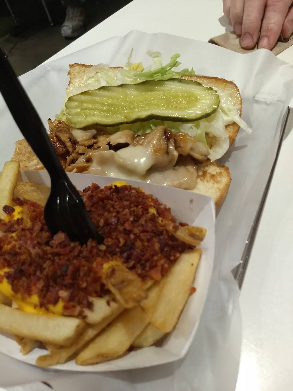 Charleys Philly Steaks | restaurant | 960 N Bridge St, Chillicothe, OH 45601, USA | 7407733657 OR +1 740-773-3657