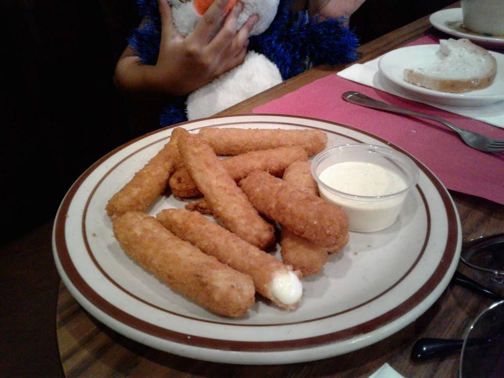 Bohemian Crystal | restaurant | 639 Blackhawk Dr, Westmont, IL 60559, USA | 6307891981 OR +1 630-789-1981