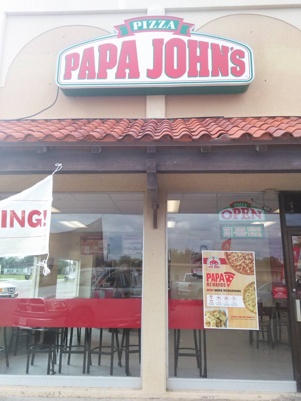 Papa Johns Pizza | restaurant | 729 S 14th St, Kingsville, TX 78363, USA | 3615957272 OR +1 361-595-7272
