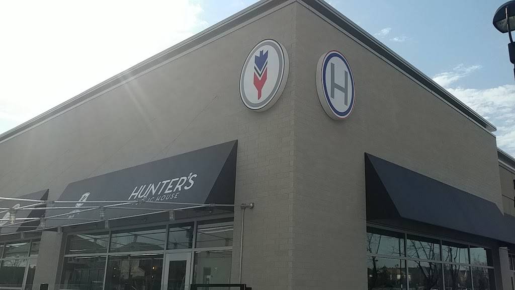 Hunters Public House | restaurant | 4750 Bank St, Gloucester, ON K1T 0K8, Canada | 6138227171 OR +1 613-822-7171