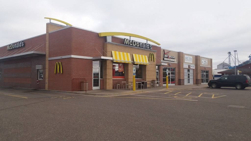 McDonalds | cafe | 310 S Nelson Dr, Arcadia, WI 54612, USA | 6083233153 OR +1 608-323-3153
