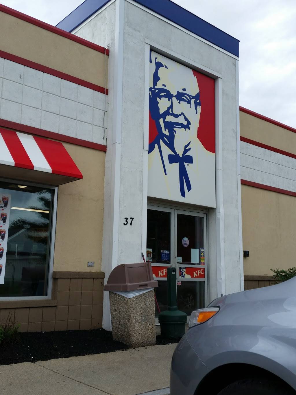 KFC | restaurant | 35 Tilton Rd, Tilton, NH 03276, USA | 6032863331 OR +1 603-286-3331