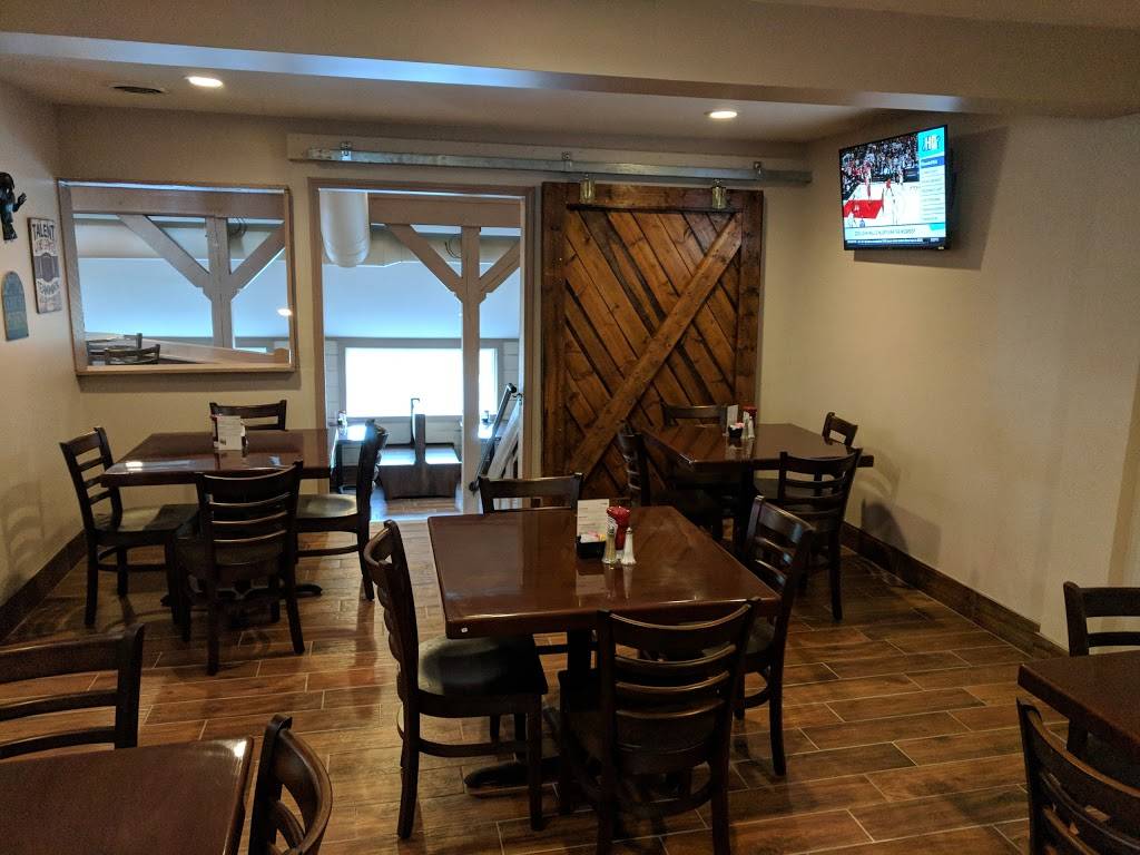 1st & Goal | restaurant | 7801 University City Boulevard, Charlotte, North Carolina 28213, United States | 9802372290 OR +1 980-237-2290