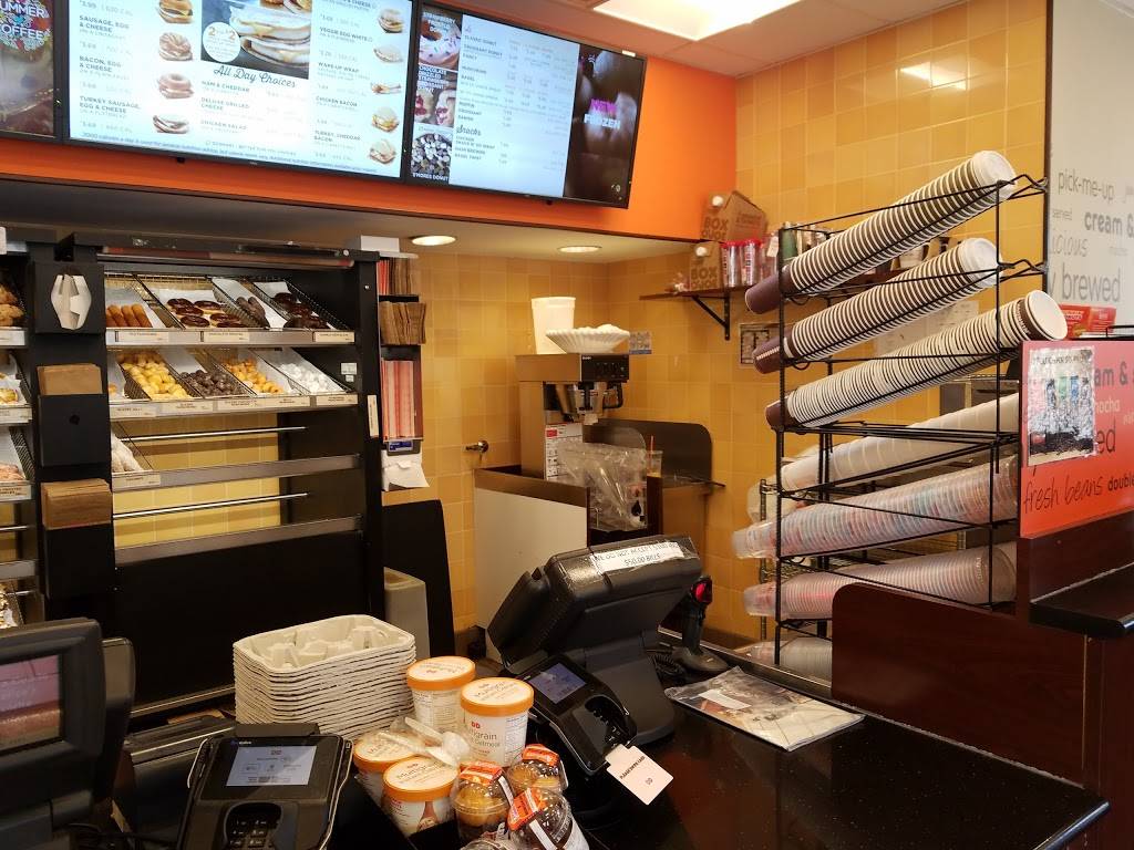 Dunkin | bakery | 95 Franklin St, Quincy, MA 02169, USA | 6174729240 OR +1 617-472-9240