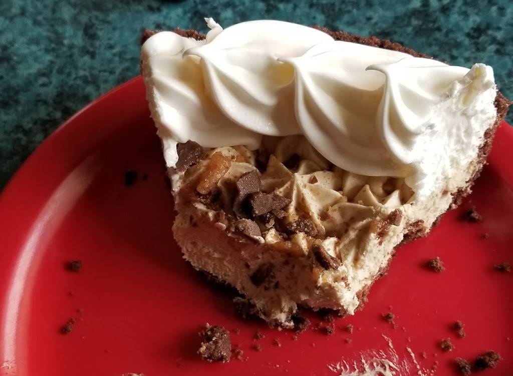 Michelles Place | restaurant | 400 W Marshall St, Mayview, MO 64071, USA | 6602374433 OR +1 660-237-4433