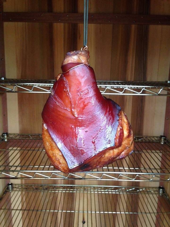 Big Willies Smokehouse | restaurant | 23 Monument Sq, Urbana, OH 43078, USA | 9375084686 OR +1 937-508-4686