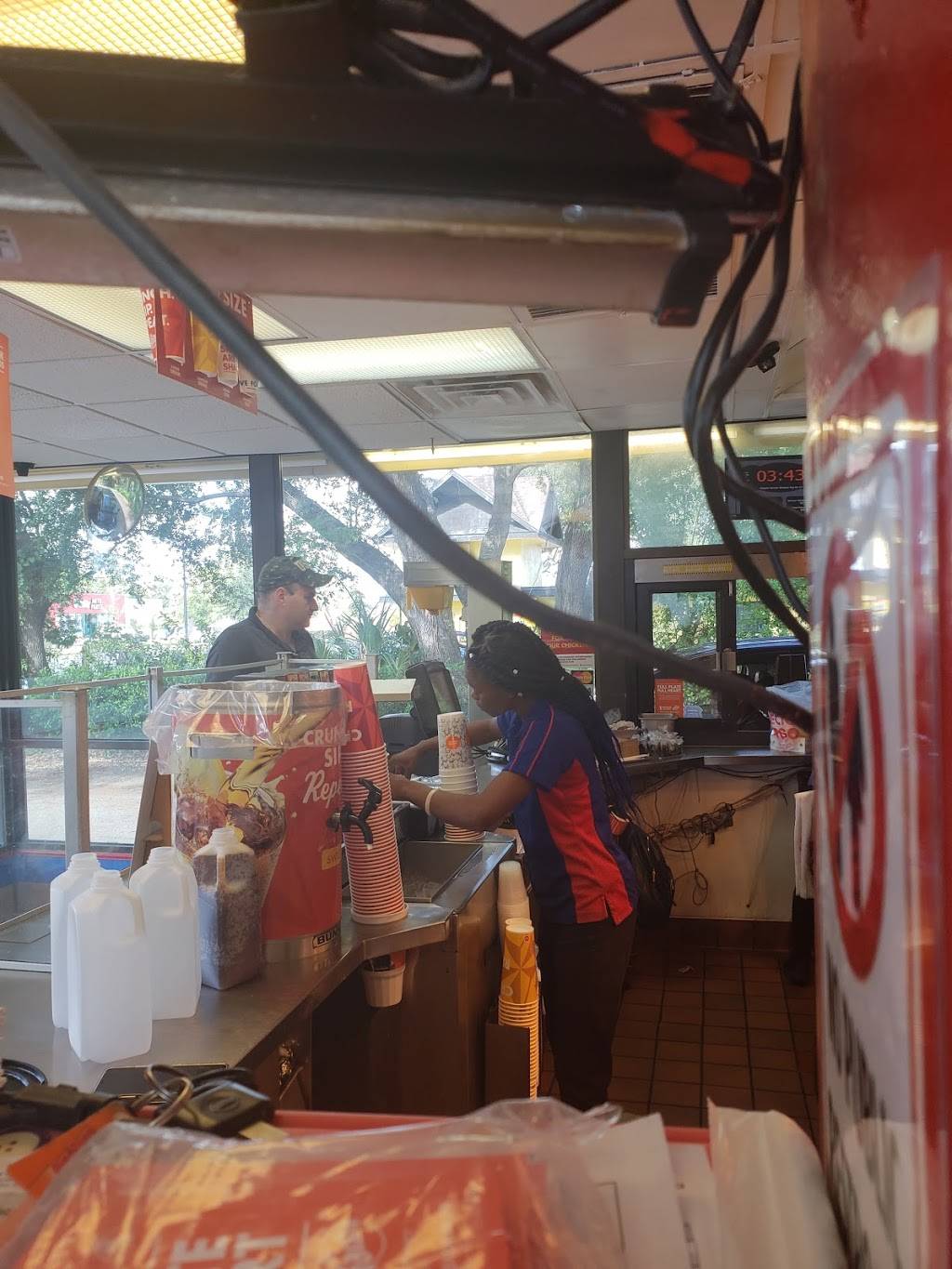 Churchs Chicken | restaurant | 2561 S French Ave, Sanford, FL 32773, USA | 4073231933 OR +1 407-323-1933