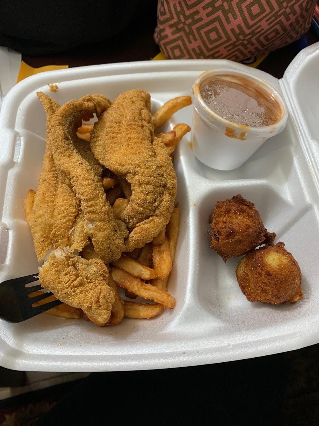 Eat My Catfish | restaurant | 10301 N Rodney Parham Rd, Little Rock, AR 72227, USA | 5012228055 OR +1 501-222-8055