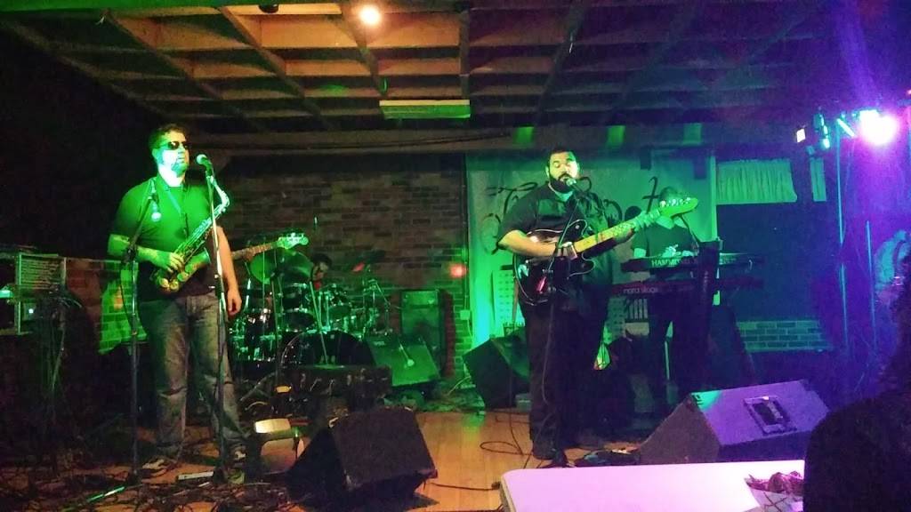 The Spot ETC | restaurant | 11675 Frankstown Rd, Penn Hills, PA 15235, USA | 4127272141 OR +1 412-727-2141