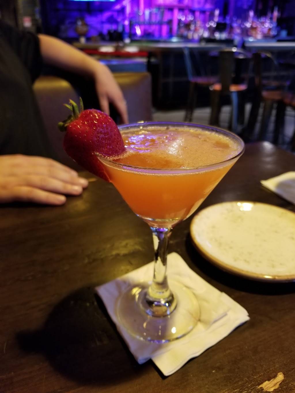 Oxnard Copper Blues Rock Pub & Kitchen | restaurant | 581 Collection Blvd, Oxnard, CA 93036, USA | 8054575551 OR +1 805-457-5551