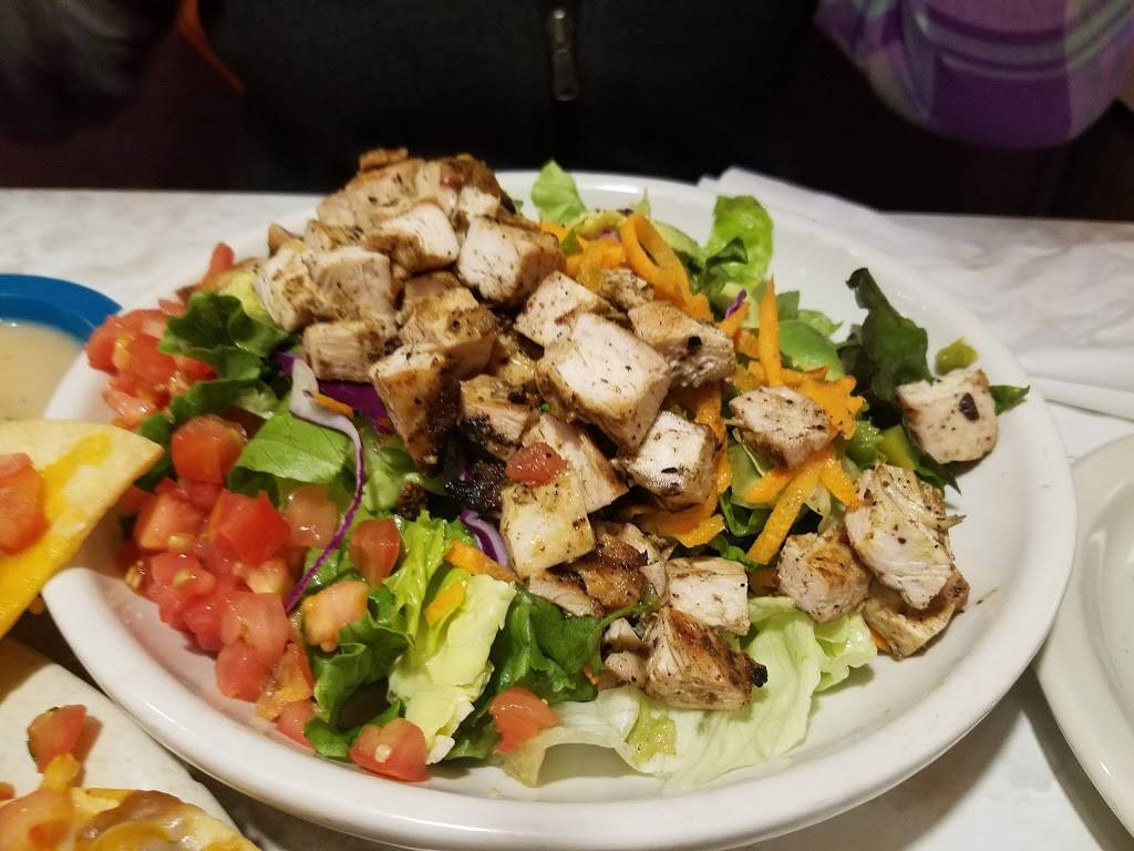 Chuys | restaurant | 21365 Epicerie Plaza, Sterling, VA 20164, USA | 5713131912 OR +1 571-313-1912