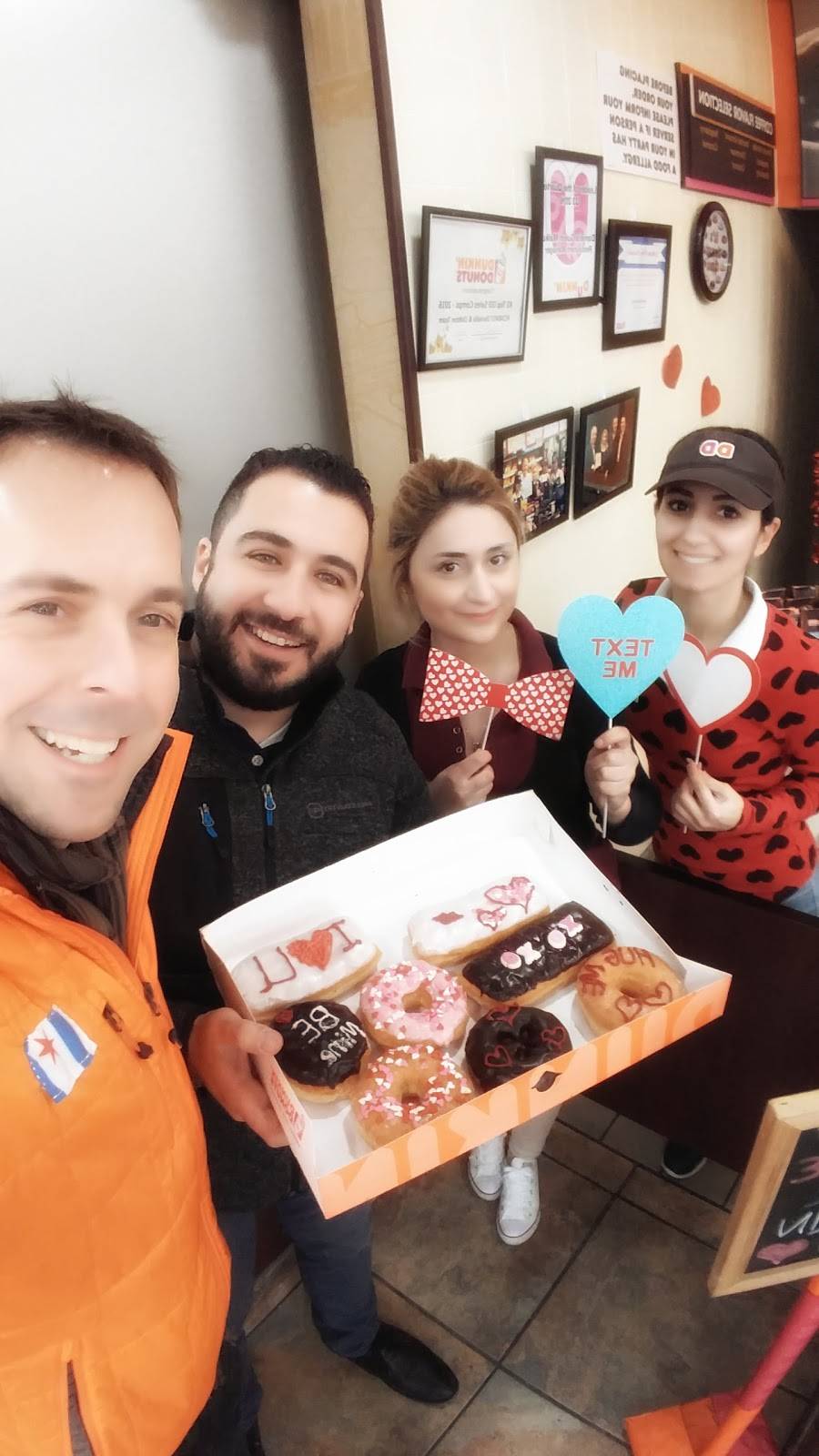 Dunkin Donuts | cafe | 2494 Oakton St, Evanston, IL 60202, USA | 8474919550 OR +1 847-491-9550