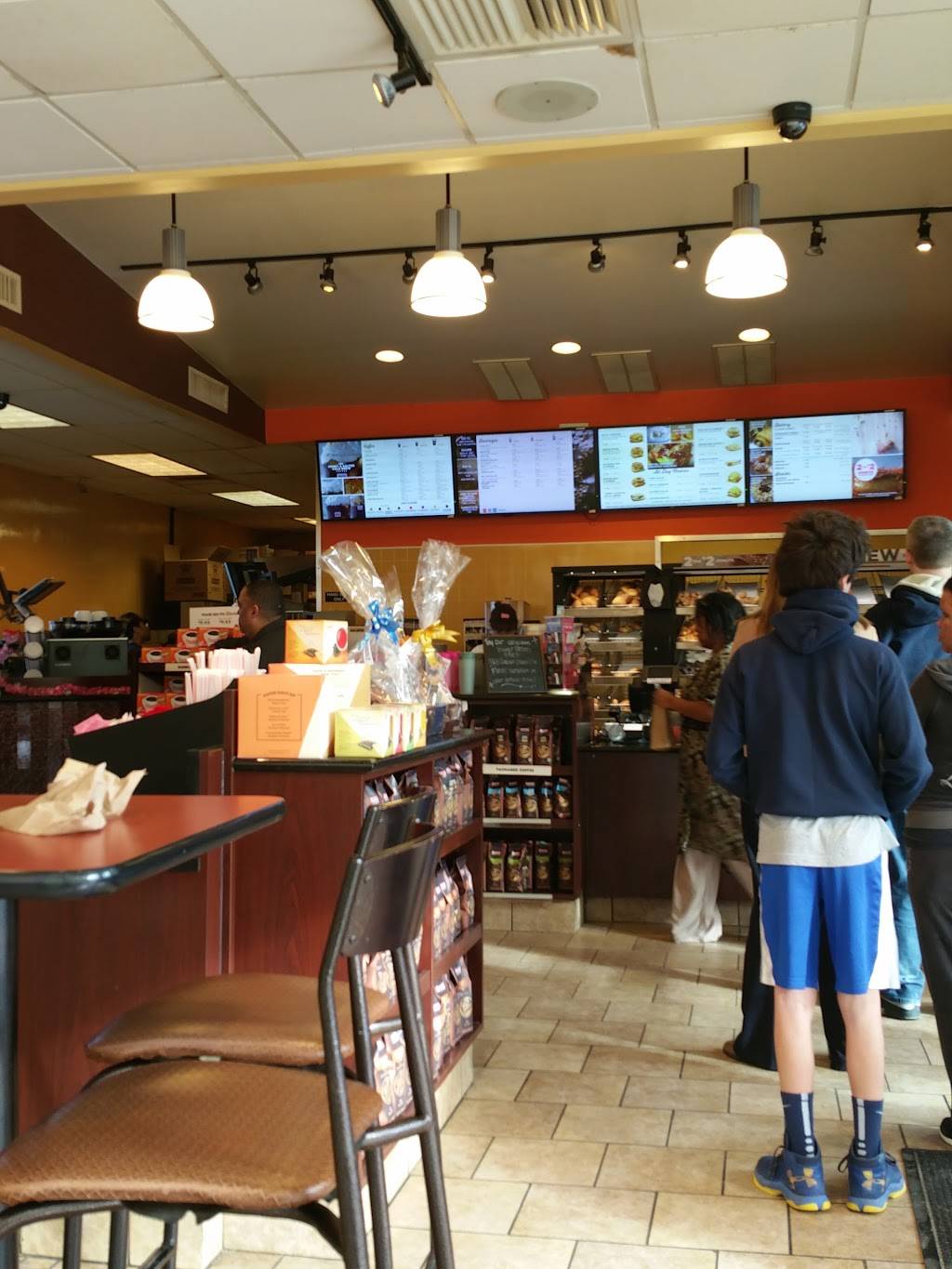 Dunkin Donuts | cafe | 711 NY-211, Middletown, NY 10940, USA | 8456926250 OR +1 845-692-6250