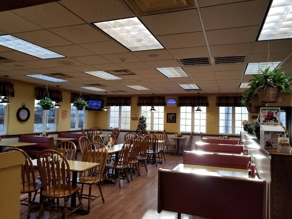 Tudors Biscuit World | restaurant | 2778 Winchester Ave, Ashland, KY 41101, USA | 6063253697 OR +1 606-325-3697