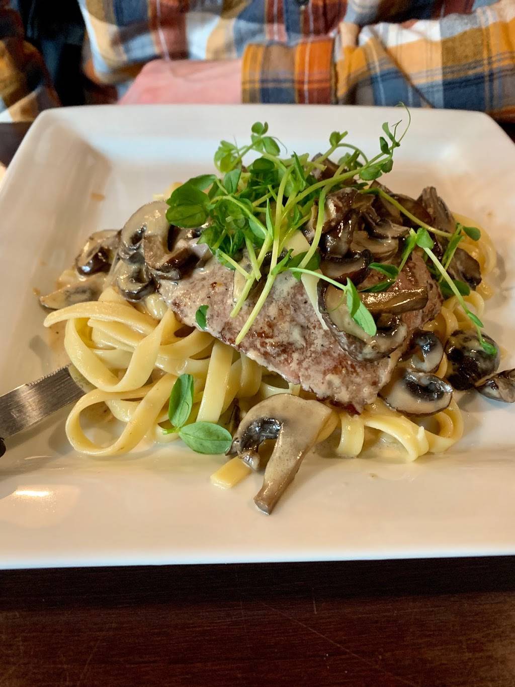 Bocconcini | restaurant | 1140 Southdale Rd W, London, ON N6P 0E1, Canada | 5196017799 OR +1 519-601-7799