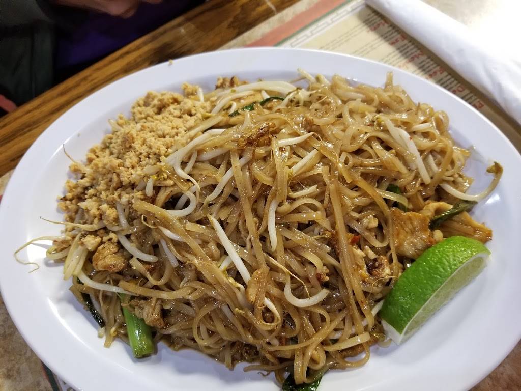 Thai Delight | restaurant | 20840 Hall Rd, Clinton Twp, MI 48038, USA | 5864692222 OR +1 586-469-2222