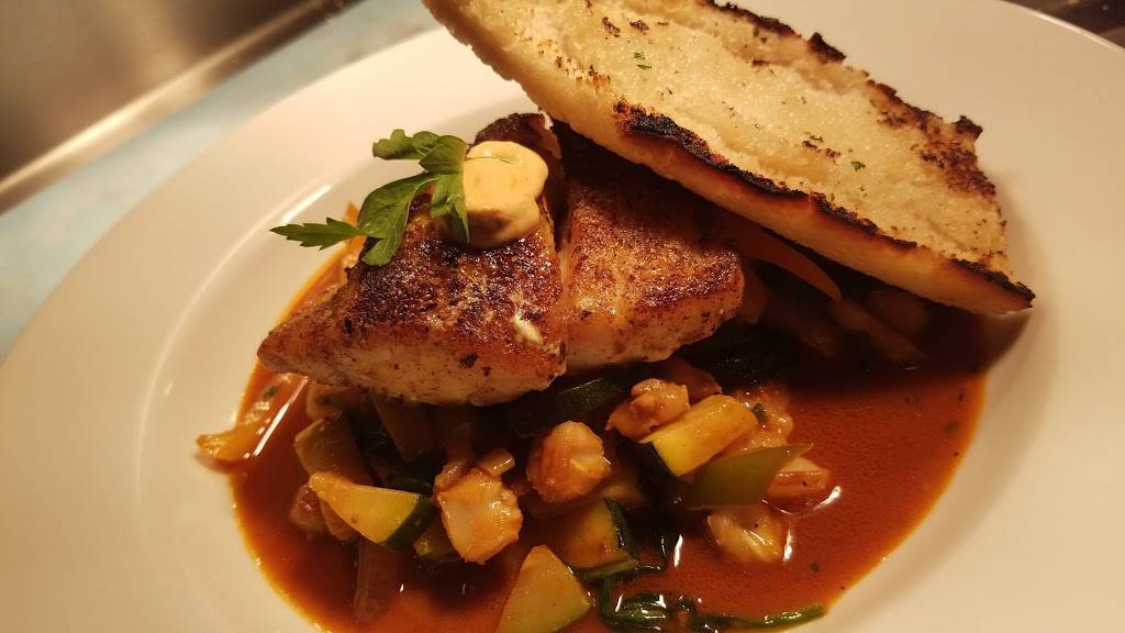 Lugos | restaurant | 107 S Main St, Dickson, TN 37055, USA | 6154410085 OR +1 615-441-0085