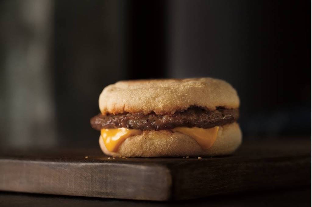 Linman Family McDonald’s | restaurant | 576 NW Main St NW, Bourbonnais, IL 60914, USA | 8154229052 OR +1 815-422-9052