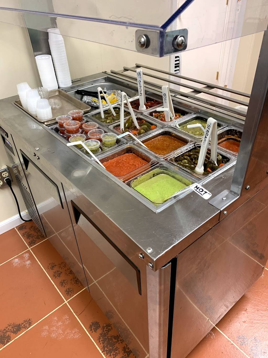 Taco Kitchen | restaurant | 2065 Savannah Hwy, Charleston, SC 29407, USA | 8437933778 OR +1 843-793-3778