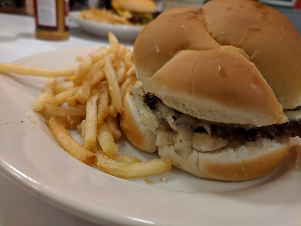 Steak n Shake | restaurant | 7020 Aurora Rd, Aurora, OH 44202, USA | 3309540720 OR +1 330-954-0720