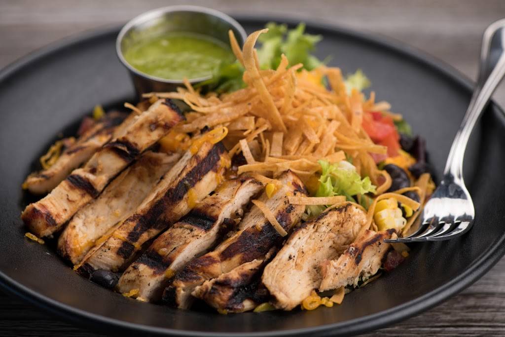 Lookout Tavern | restaurant | 830 E Greenway Pkwy Suite 100, Phoenix, AZ 85022, USA | 6029269786 OR +1 602-926-9786