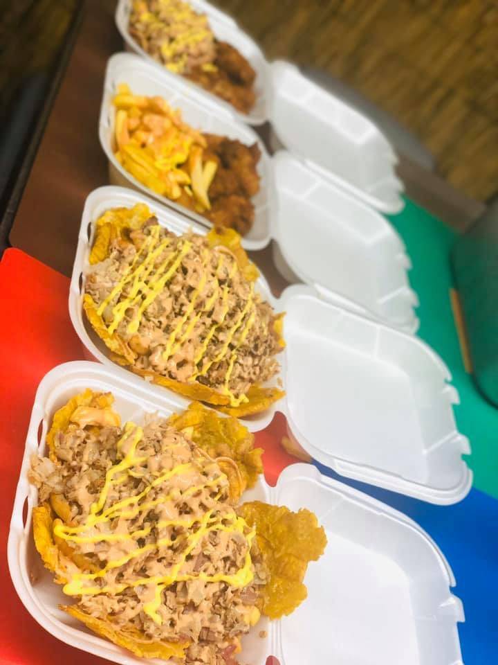 kingpletas | restaurant | 7730 Palm River Rd suite 850, Tampa, FL 33619, USA | 8139655211 OR +1 813-965-5211