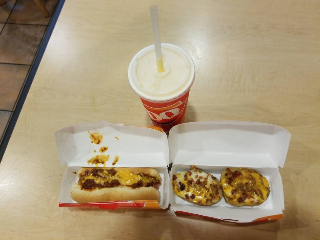 Dairy Queen Grill & Chill | restaurant | 4895 Golden Gate Pkwy, Naples, FL 34116, USA | 2394556700 OR +1 239-455-6700