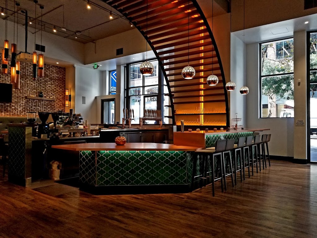 SOMA Eats | restaurant | 121 Spear St, San Francisco, CA 94105, USA | 4155291845 OR +1 415-529-1845