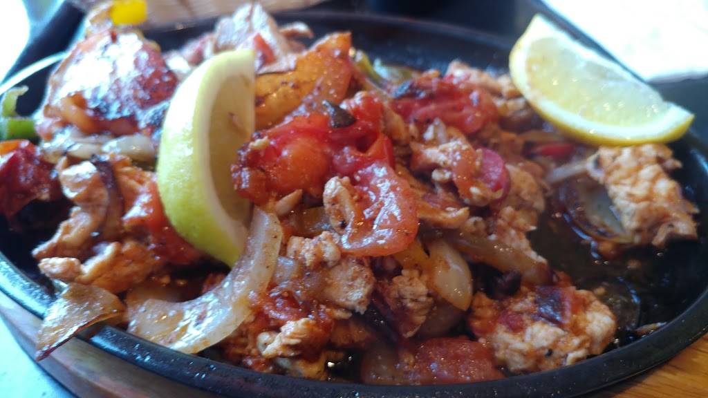 Casa Brava Mexican Restaurant | restaurant | 3109 S Western Ave, Marion, IN 46953, USA | 7656629333 OR +1 765-662-9333