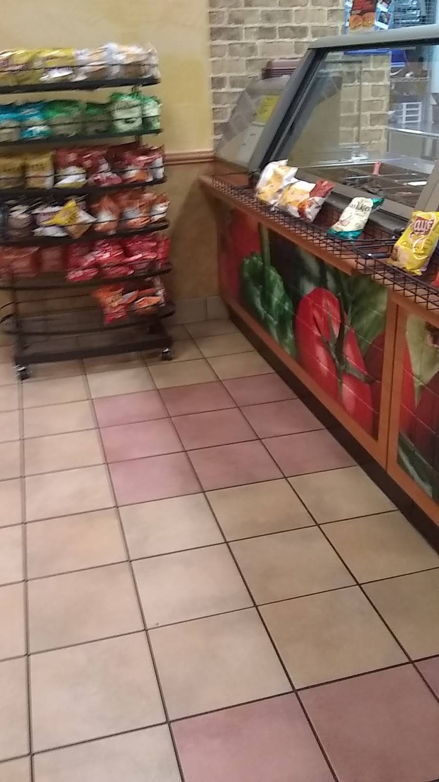 Subway | restaurant | 242 College Campus Dr, Moscow Mills, MO 63362, USA | 6363561041 OR +1 636-356-1041