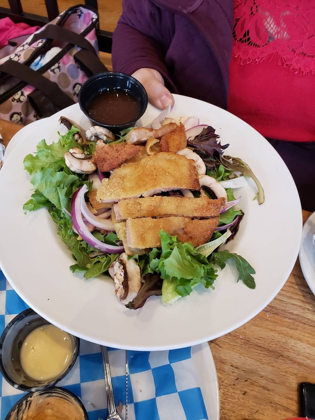 Hofbräuhaus Cleveland | restaurant | 1550 Chester Ave, Cleveland, OH 44114, USA | 2166212337 OR +1 216-621-2337