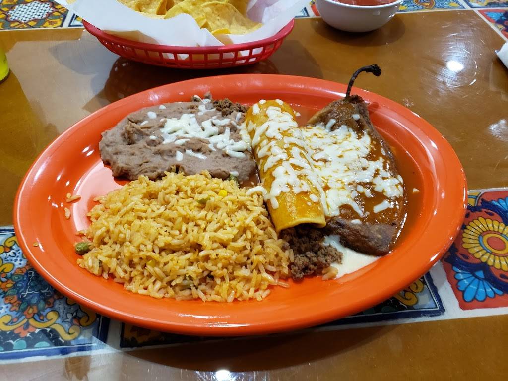 El Huapango Mexican Restaurant | restaurant | 3600 SE Crossroads Dr suite d, Grimes, IA 50111, USA | 5159860741 OR +1 515-986-0741