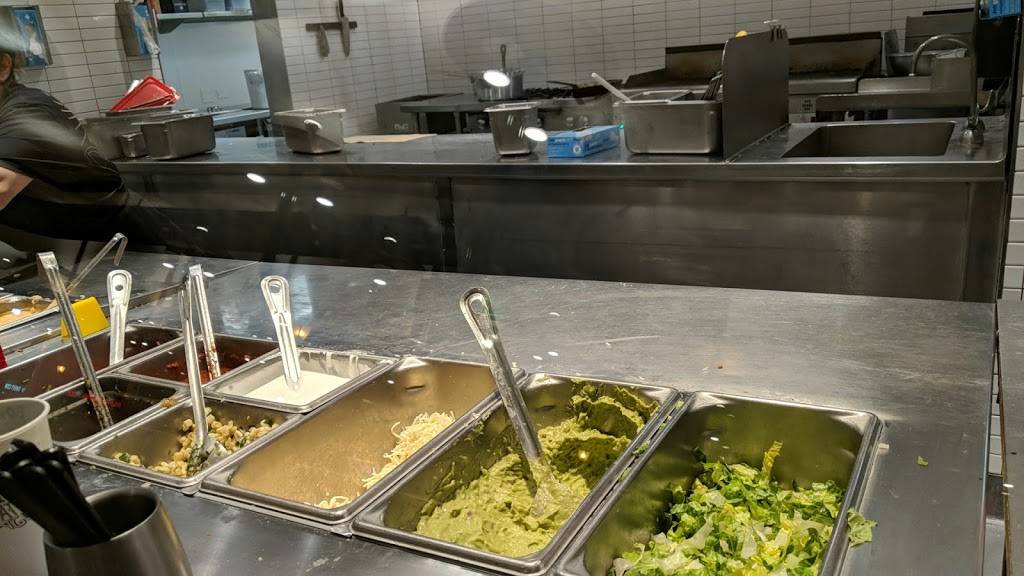 Chipotle Mexican Grill | restaurant | 3600 W 32nd Ave ste a, Denver, CO 80211, USA | 3039643323 OR +1 303-964-3323