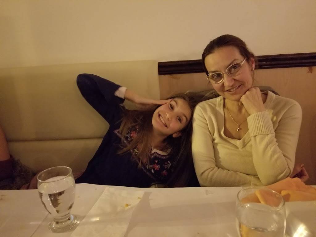 Restaurant Village Oriental | restaurant | 8500 Boulevard Taschereau, Brossard, QC J4X 2T4, Canada | 4504668988 OR +1 450-466-8988