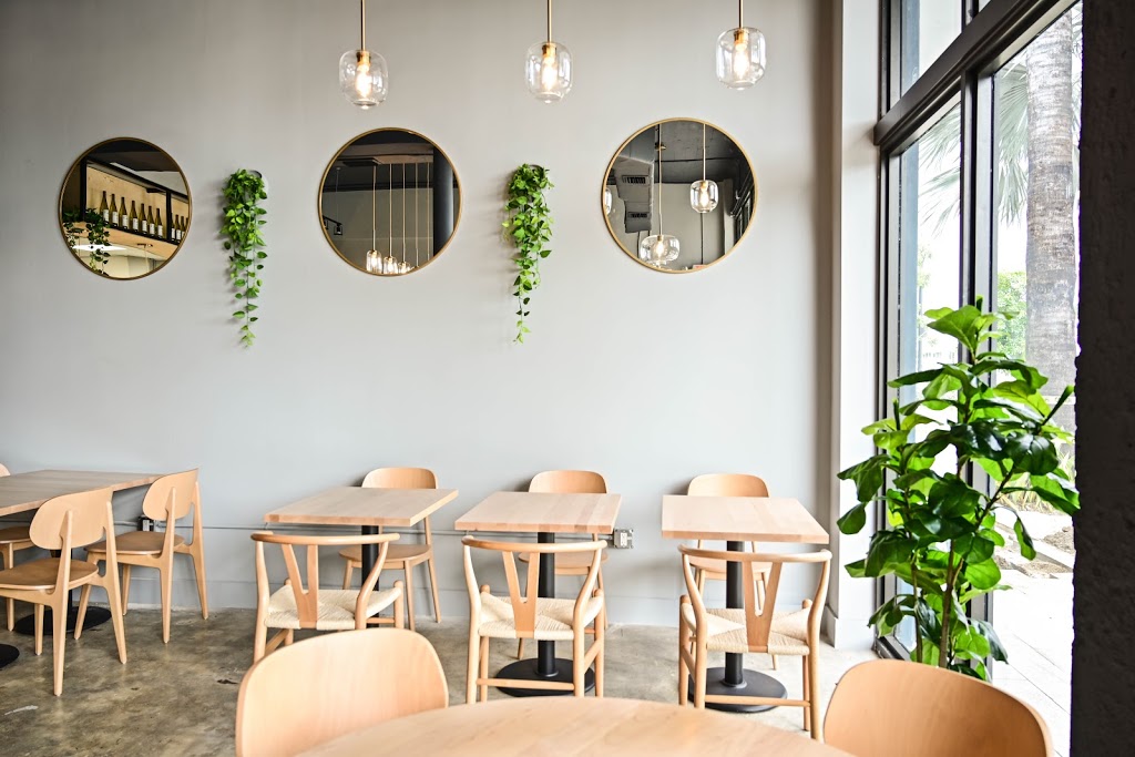 Hachidori Ramen Bar | restaurant | 8222 NE 2nd Ave, Miami, FL 33138, USA | 7864095963 OR +1 786-409-5963