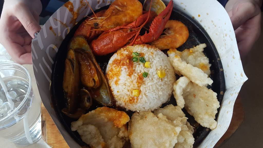 The Captains Boil | restaurant | 1800 The Queensway #5, Etobicoke, ON M9C 5H5, Canada | 4167921880 OR +1 416-792-1880