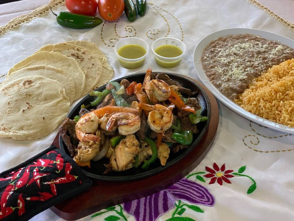 Ximena’s Mexican Restaurant | restaurant | 8416 N 56th St, Temple Terrace, FL 33617, USA | 8139147080 OR +1 813-914-7080