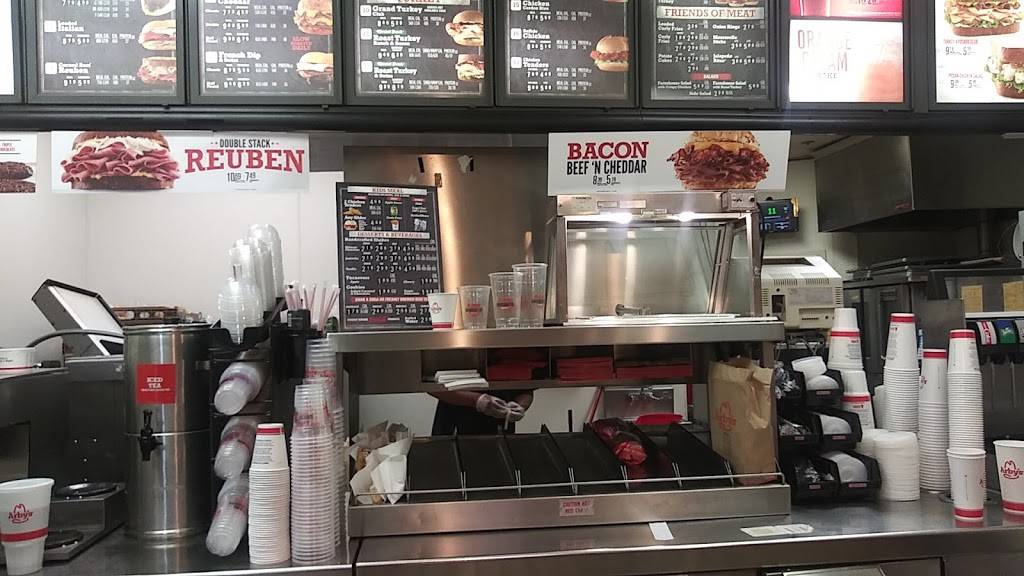 Arbys | restaurant | 2600 Monroe Ave, Rochester, NY 14618, USA | 5854610557 OR +1 585-461-0557