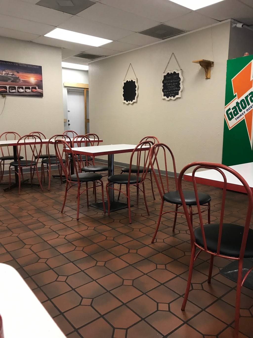 Bearss Sandwiches | restaurant | 14022 N Florida Ave, Tampa, FL 33613, USA | 8139619486 OR +1 813-961-9486