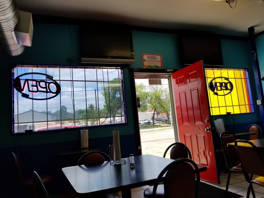 Fitos (Tacos De Trompo) | restaurant | 4412 Main St, Dallas, TX 75226, USA | 9728076192 OR +1 972-807-6192