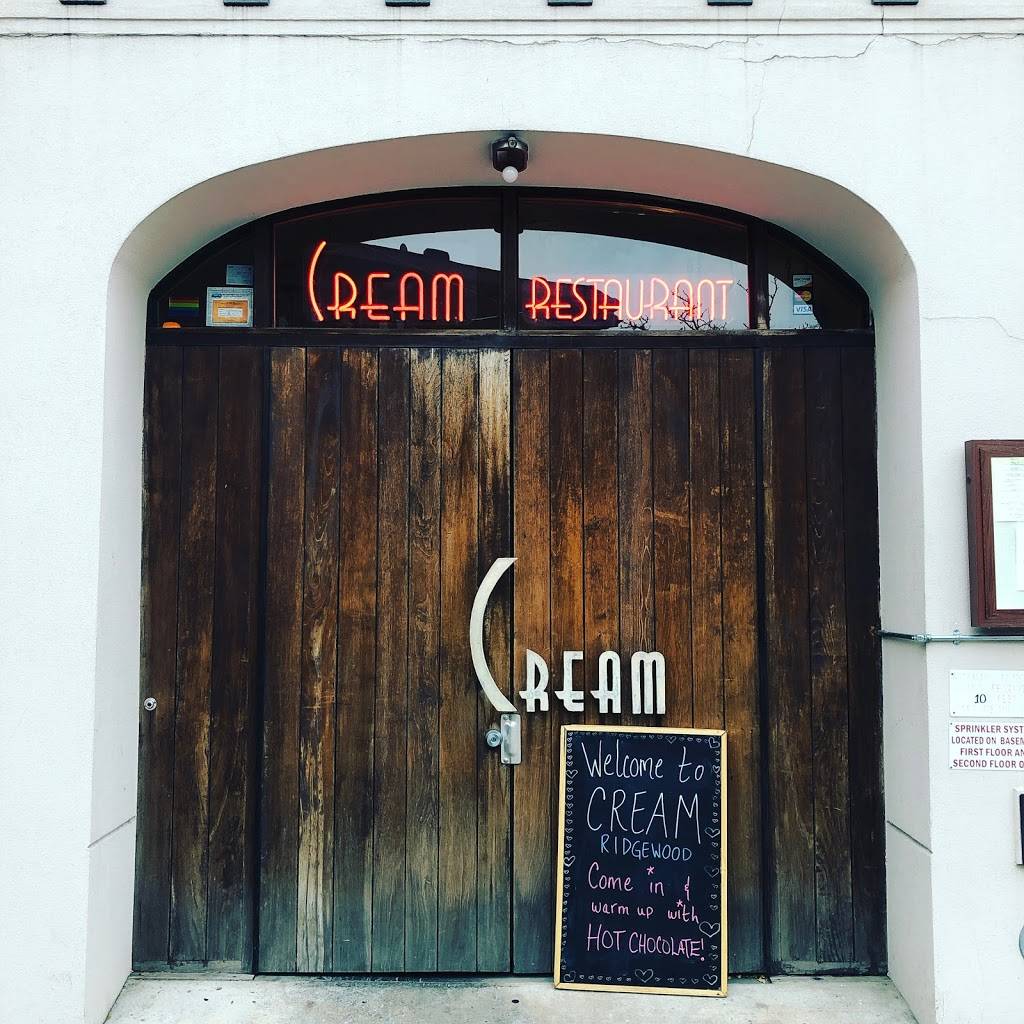 Cream | restaurant | 59-09 71st Ave, Ridgewood, NY 11385, USA | 7185763237 OR +1 718-576-3237