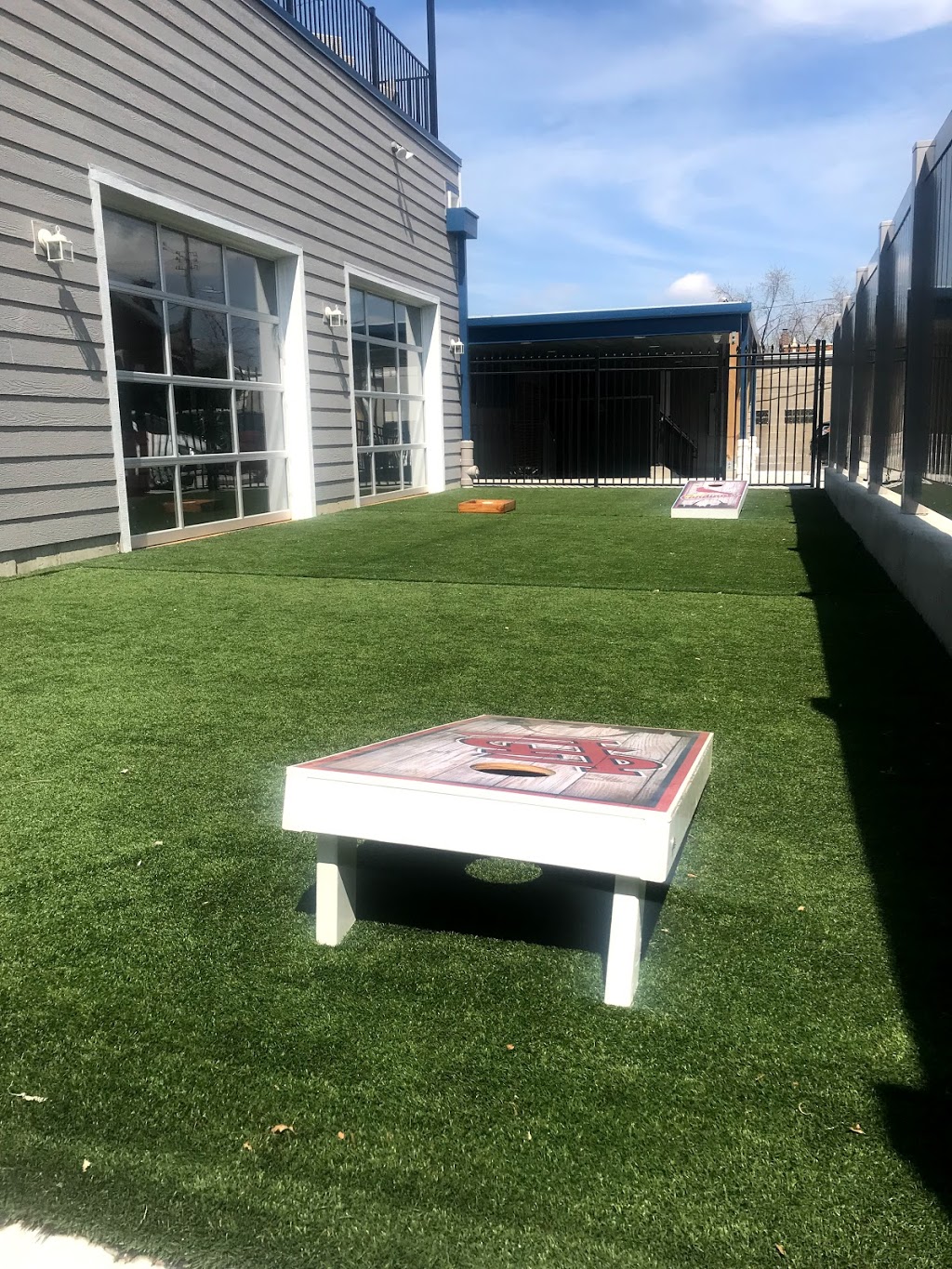 Beckerles Hilltop Tavern | restaurant | 6902 Morgan Ford Rd, St. Louis, MO 63116, USA | 3146442883 OR +1 314-644-2883