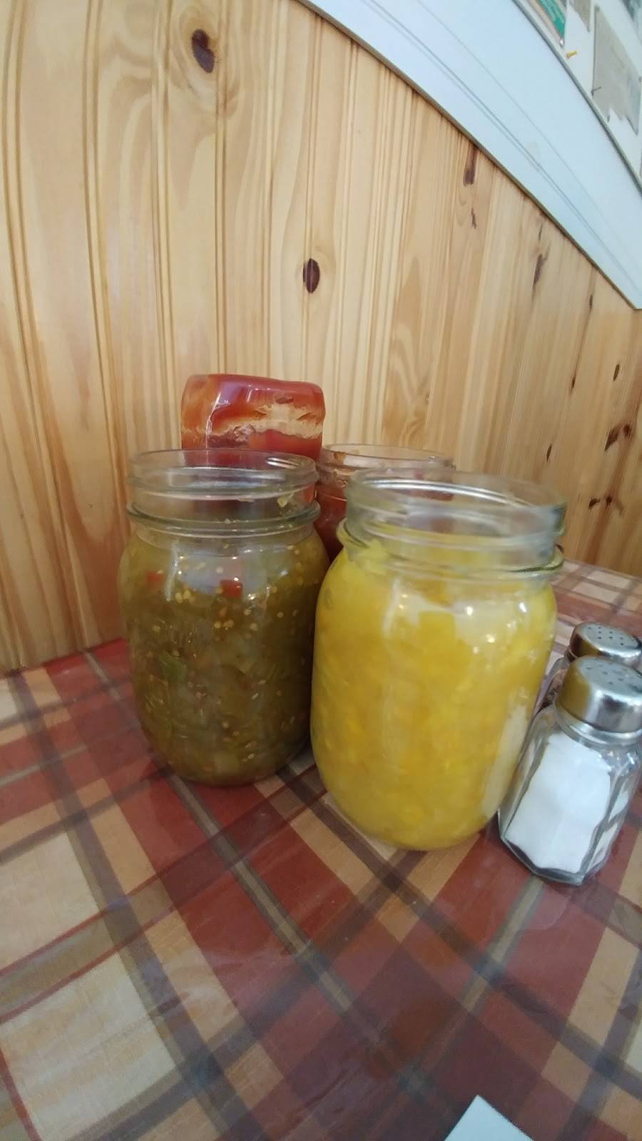 Érablière chez Angelo & Anita | restaurant | 1631 Chemin Saint-Georges route 153, Sainte-Thècle, QC G0X 3G0, Canada | 4182892348 OR +1 418-289-2348