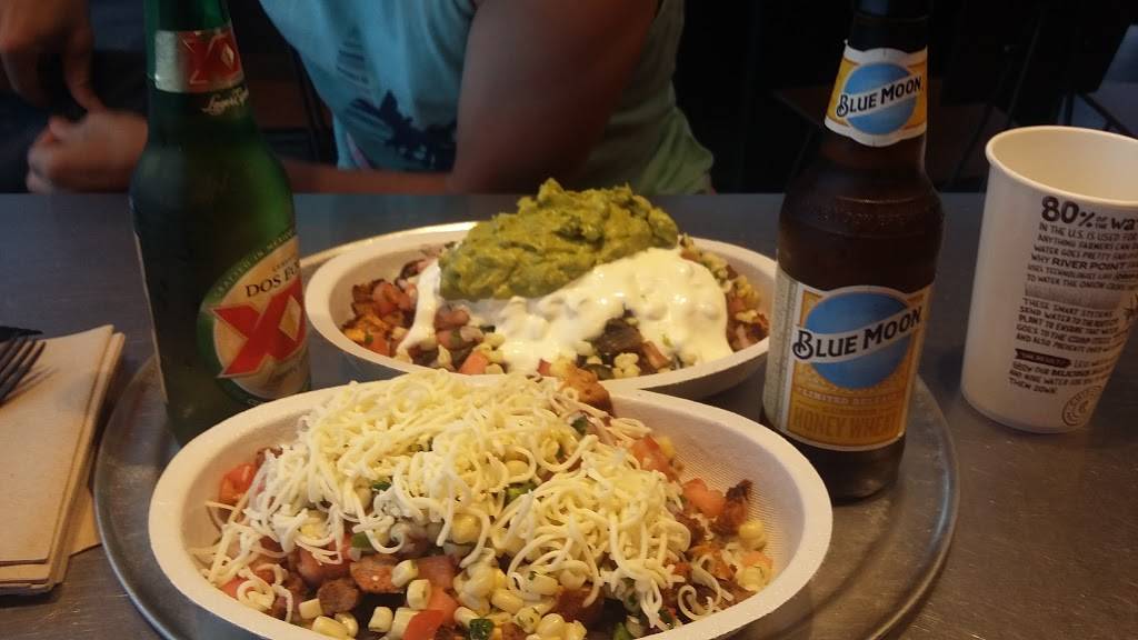 Chipotle Mexican Grill | restaurant | 4815 Commercial Dr #200, New Hartford, NY 13413, USA | 3157362467 OR +1 315-736-2467