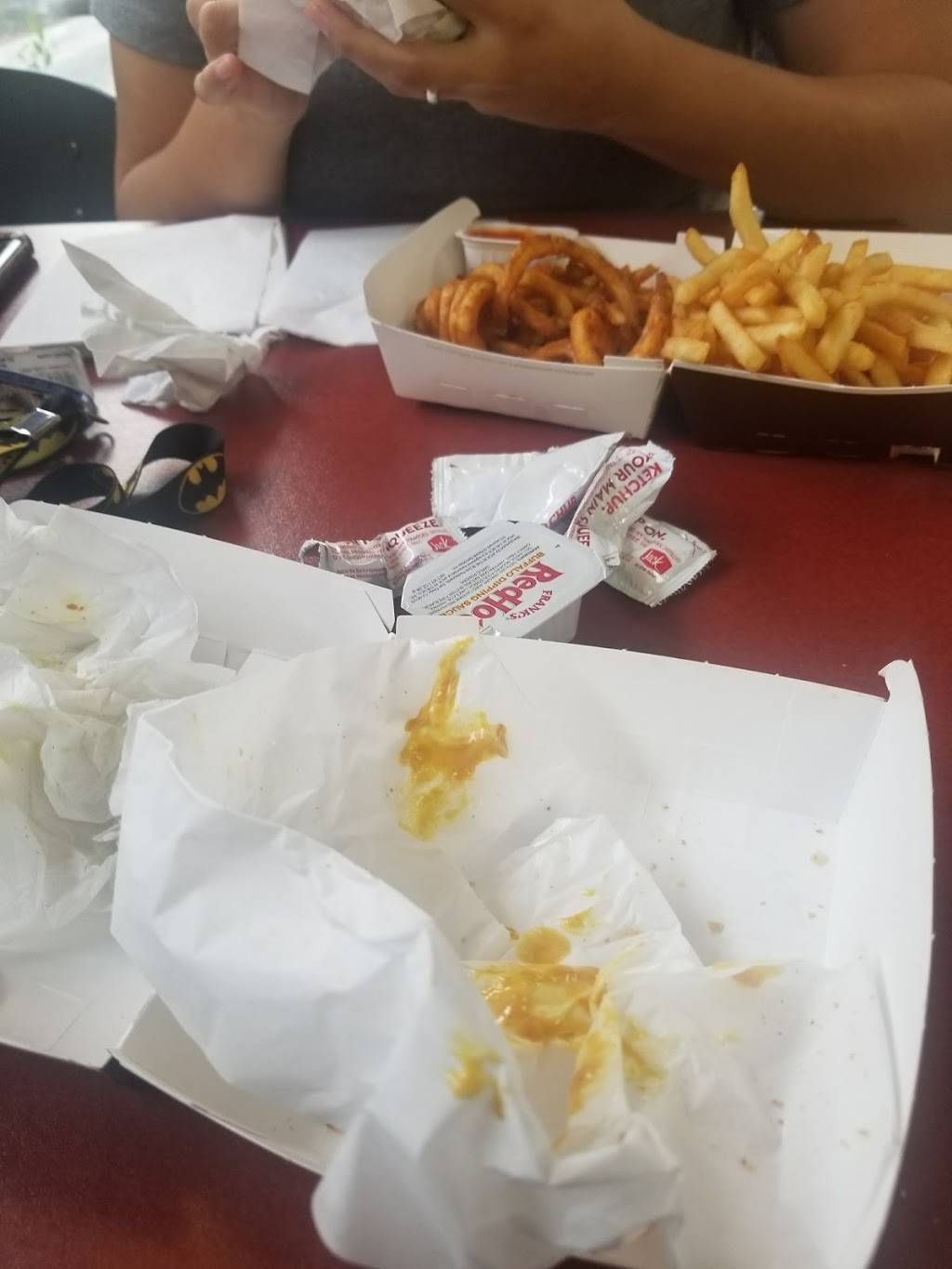 Jack in the Box | restaurant | 1545 E Yosemite Ave, Madera, CA 93638, USA | 5596645138 OR +1 559-664-5138