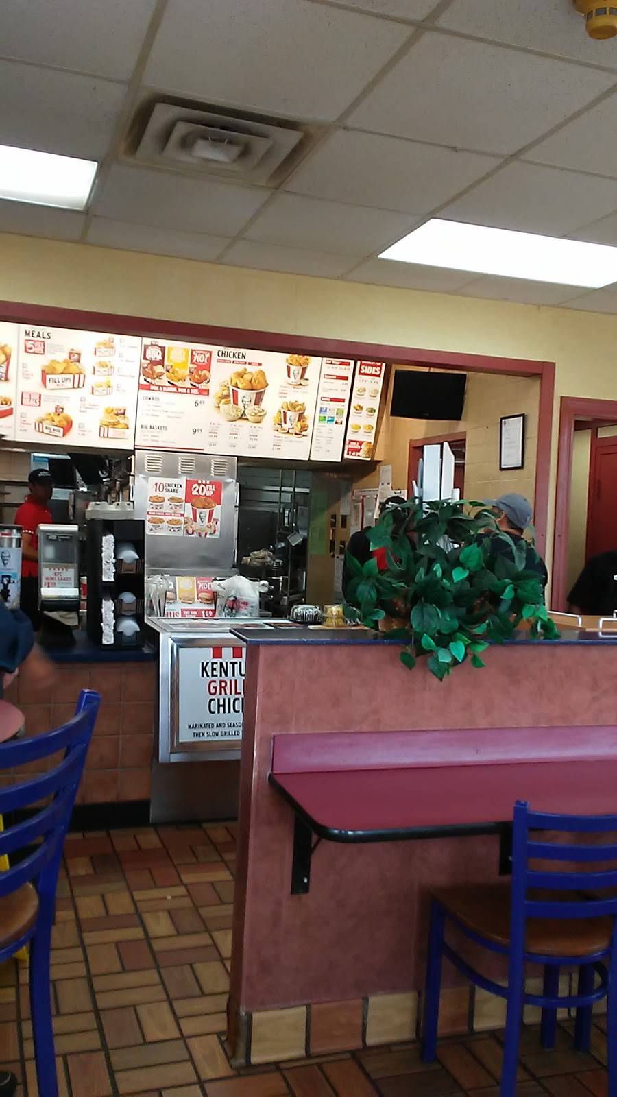 KFC | restaurant | 14559 S Pulaski Rd, Midlothian, IL 60445, USA | 7083897010 OR +1 708-389-7010