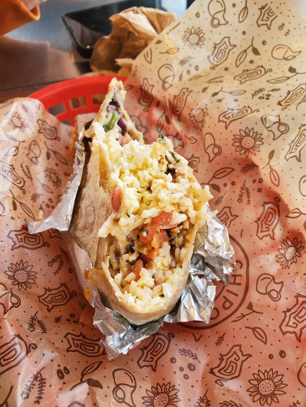 Chipotle Mexican Grill | restaurant | 24100 E Commons Ave Ste 101, Aurora, CO 80016, USA | 3034003855 OR +1 303-400-3855